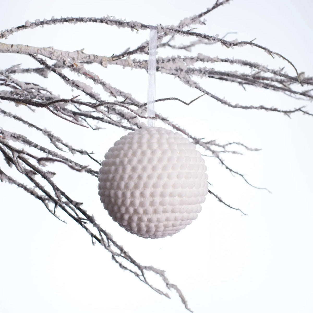 Yulemere White Pom Knit Ball Christmas Ornament Christmas Ornament overall view