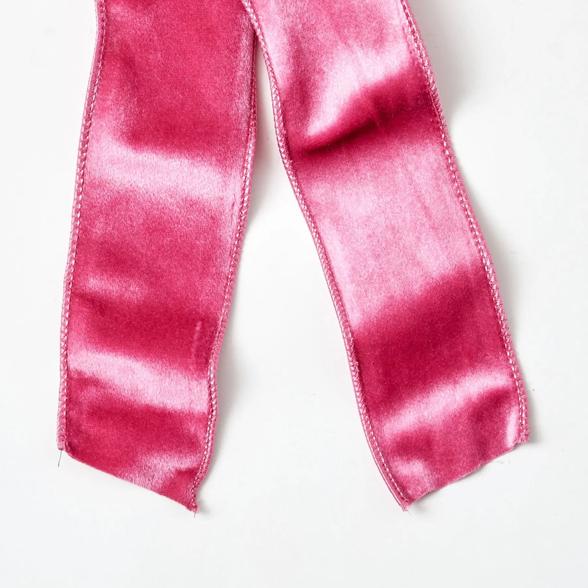 Yulemere Pretty Pink Velvet Wire Lined Hand Tied Drape Loop Bow detail view 2