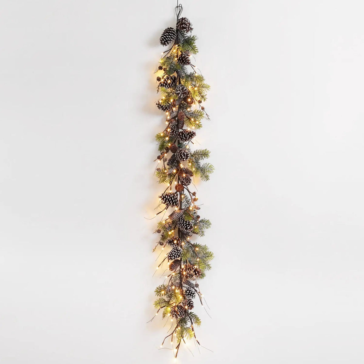 Yulemere Snowy Norway Spruce and Pinecone Winter Christmas Garland detail view 2