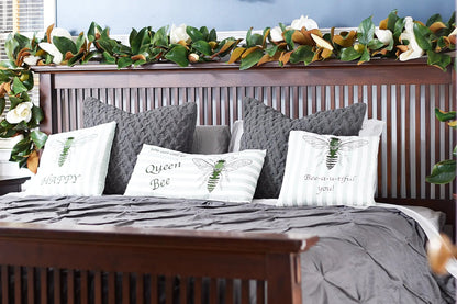 Yulemere Real Touch Magnolia Christmas Garland White detail view 7